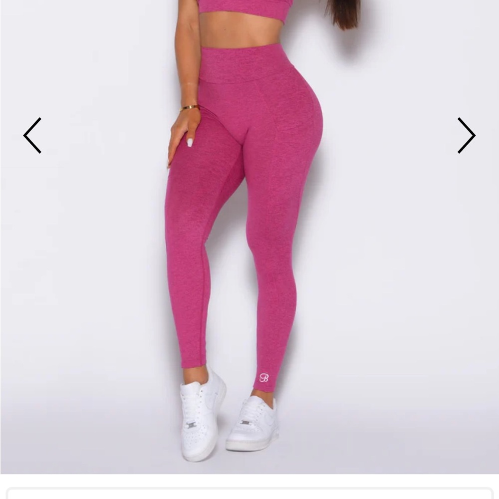 Bombshell Sportswear V Back Leggings -XS